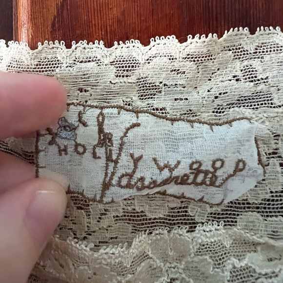 Vintage Hollywood Vassarette Ivory Lace Lingerie Slip – Size F 34, Nylon Tricot - Picture 4 of 11